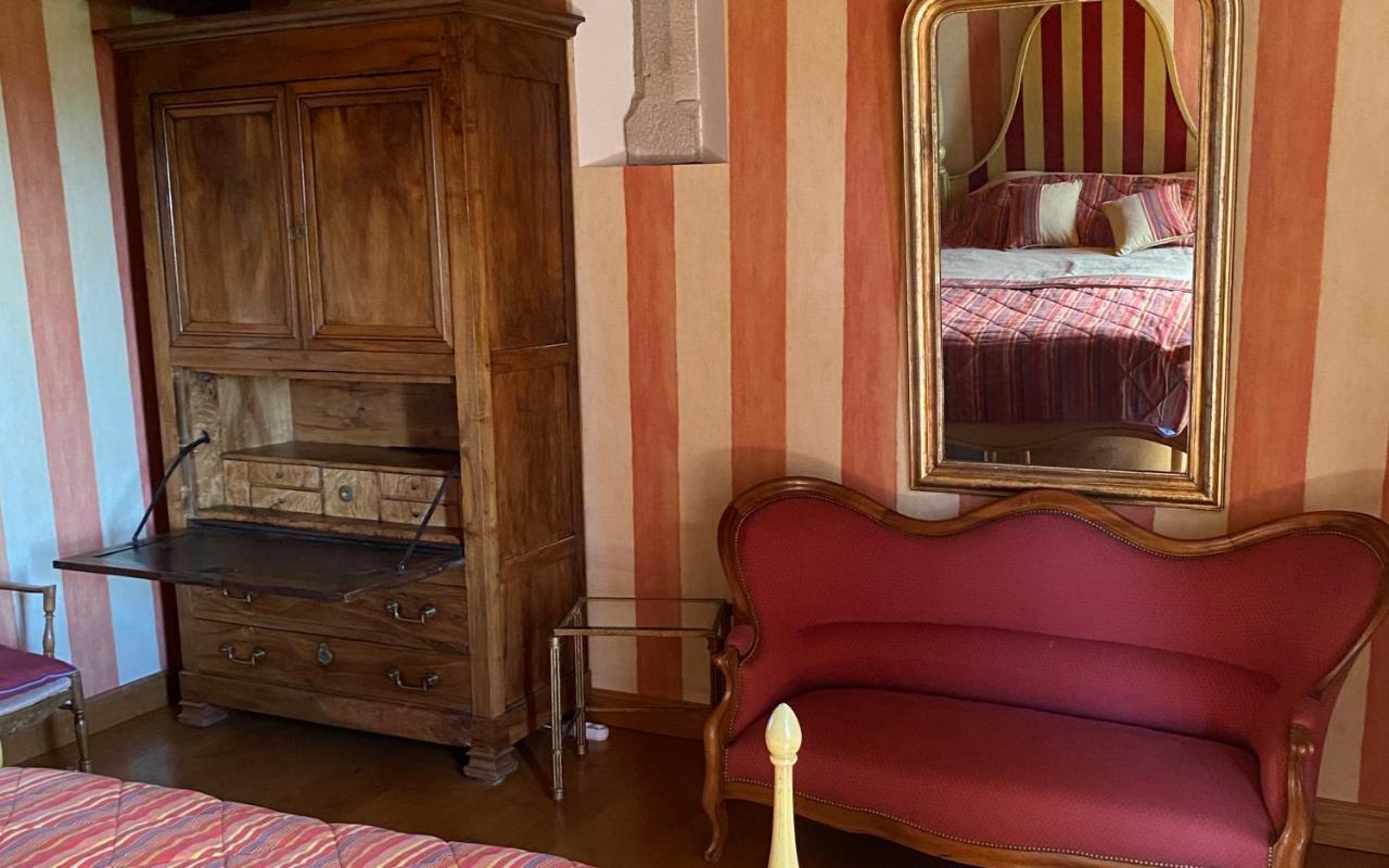 Готель Le Domaine De Tizo Saint-Victor-de-Morestel Екстер'єр фото