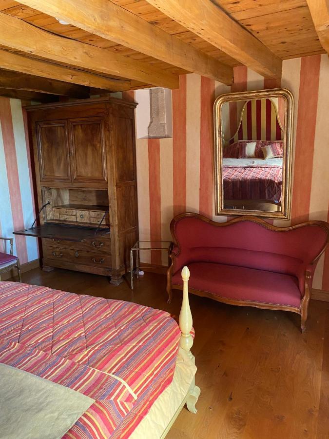 Готель Le Domaine De Tizo Saint-Victor-de-Morestel Екстер'єр фото